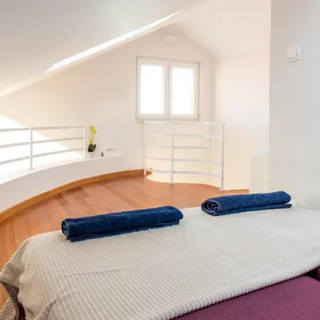 Apartamento Mav *