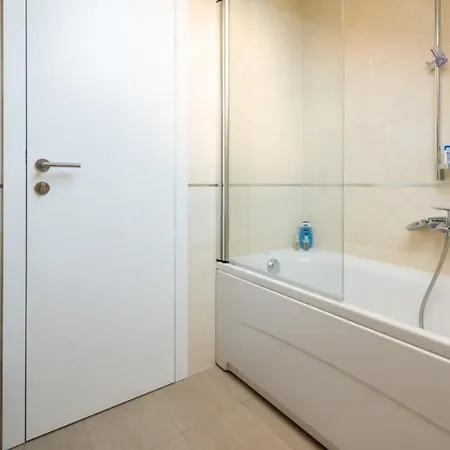 Apartment Mav